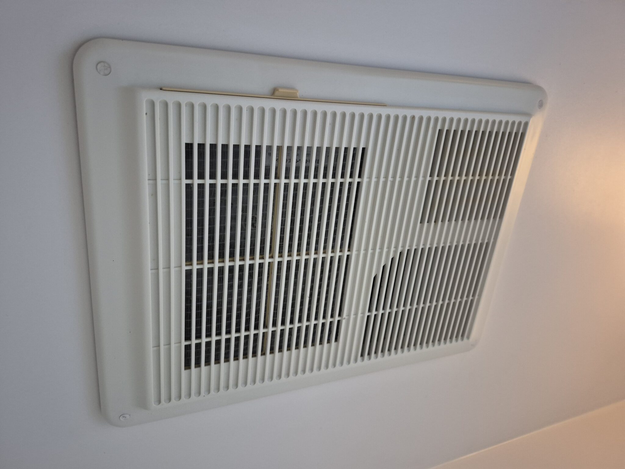 浴室換気乾燥暖房機交換工事の費用！タカラスタンダードホーローシステムバスレラージュタカス産業製